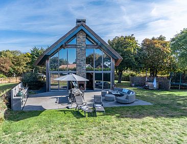 Villa 181 met Hottub