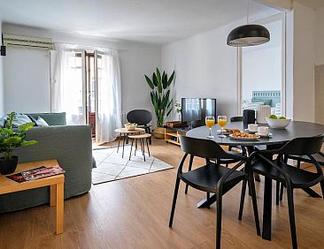 Habitat Apartments Art