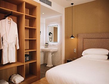 H La Paloma Adults Only