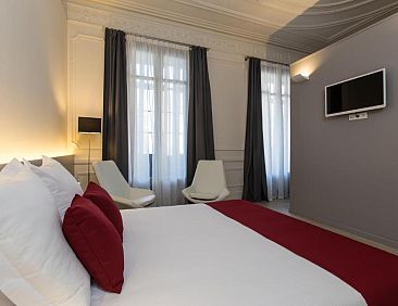 Izaila Plaza Catalunya