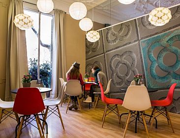 Born Barcelona Hostel