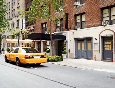 Best Western Plus Hospitality House Suites