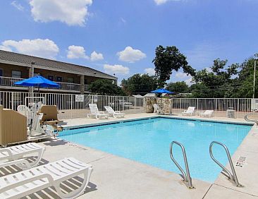 Motel 6 Austin, TX - Central Downtown UT