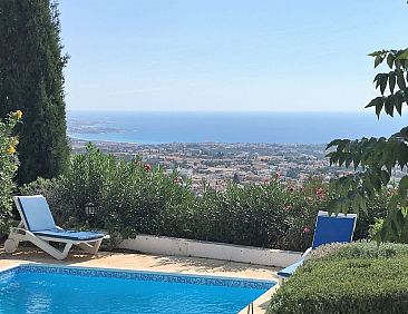 Vakantiehuis "Iptamena" mit Blick auf das Wasser