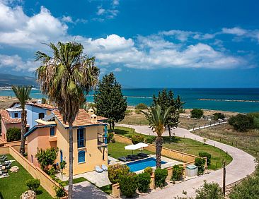 Vakantiehuis Beach Front 3-Schlafzimmer-Villa - 1. Linie vom