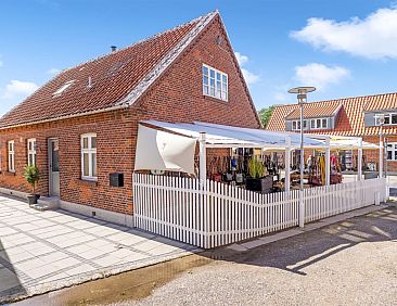 Vakantiehuis "Edita" - 250m from the sea