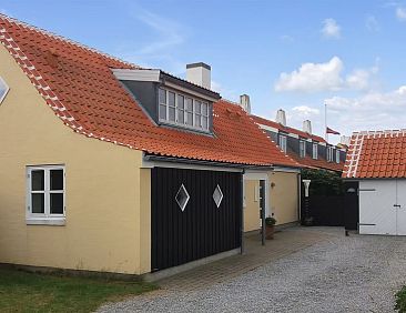 Vakantiehuis "Hialmar" - 400m from the sea