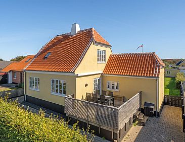 Vakantiehuis "Kätlin" - 1.1km from the sea