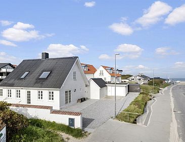 Vakantiehuis "Edin" - 100m from the sea