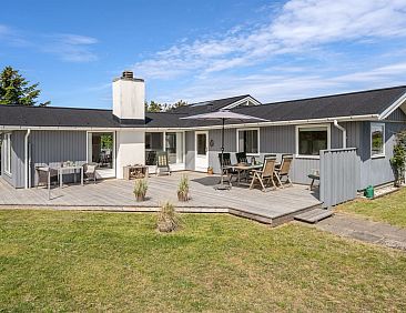 Vakantiehuis "Wolfger" - 350m from the sea