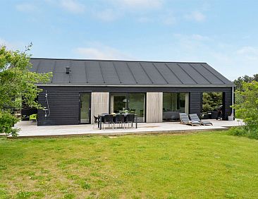 Vakantiehuis "Odinkar" - 1.1km from the sea