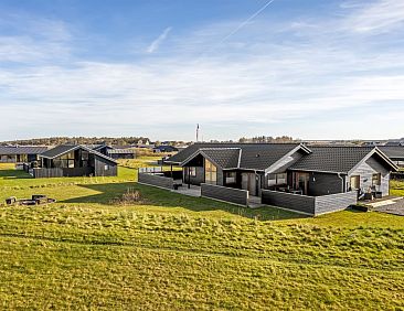 Vakantiehuis "Antina" - 400m from the sea