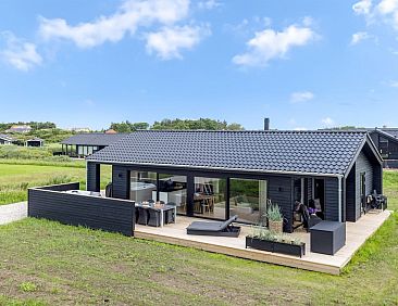 Vakantiehuis "Ata" - 400m from the sea