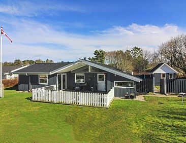 Vakantiehuis "Fridhild" - 875m from the sea