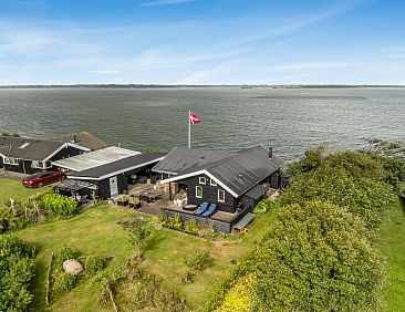 Vakantiehuis "Diderik" - 20m to the fjord