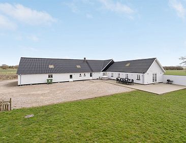 Vakantiehuis "Folkar" - 3km to the fjord