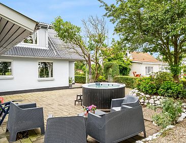 Vakantiehuis "Elara" - 300m from the sea