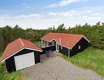 Vakantiehuis "Henkil" - 700m from the sea