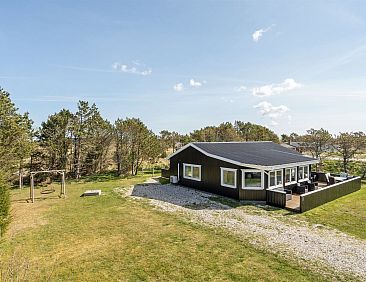 Vakantiehuis "Styrmer" - 1.2km from the sea