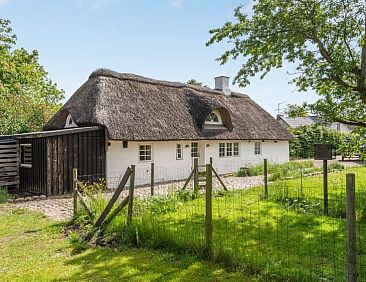 Vakantiehuis "Faik" - 650m from the sea