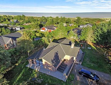 Vakantiehuis "Ehlin" - 150m from the sea