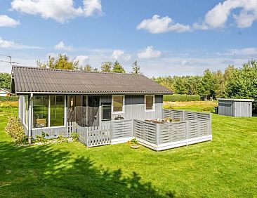 Vakantiehuis "Feenja" - 800m from the sea