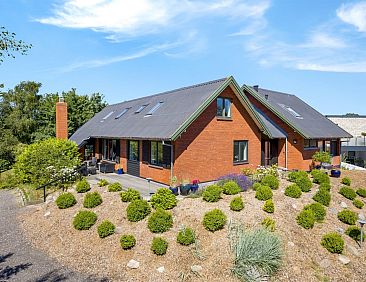 Vakantiehuis "Solvey" - 400m from the sea