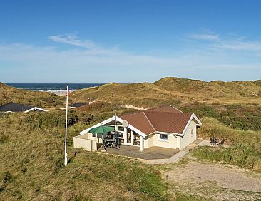 Vakantiehuis "Matias" - 150m from the sea