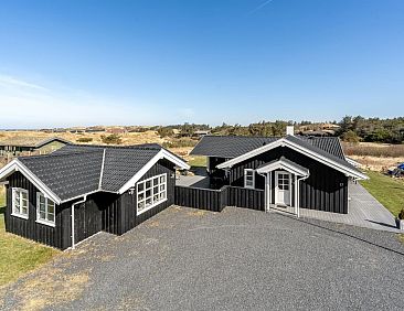 Vakantiehuis "Djuna" - 550m from the sea