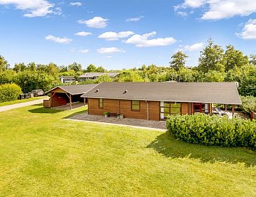 Vakantiehuis "Yngve" - 3.5km from the sea