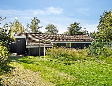 Vakantiehuis "Matthea" - 900m from the sea