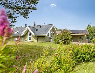 Vakantiehuis "Emiljan" -  from the sea