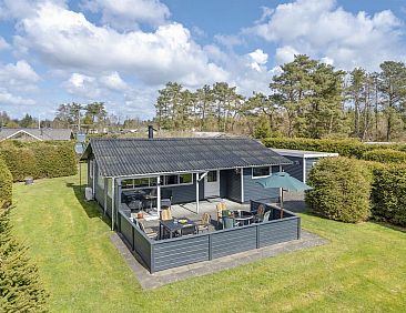 Vakantiehuis &quot;Sissa&quot; - 1.5km from the sea