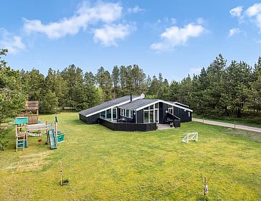 Vakantiehuis "Halwarth" - 250m from the sea