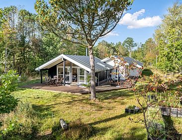 Vakantiehuis "Reinfried" - 250m from the sea