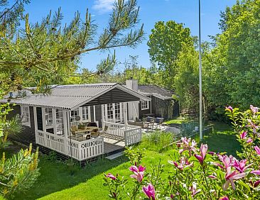 Vakantiehuis "Volmer" - 500m from the sea
