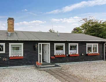 Appartement &quot;Ellanor&quot; - 1.4km from the sea