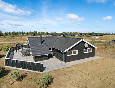 Vakantiehuis "Aria" - 1.2km from the sea