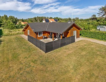 Vakantiehuis "Brigitta" - 1.5km from the sea