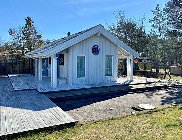 Vakantiehuis "Ilenia" - 150m from the sea