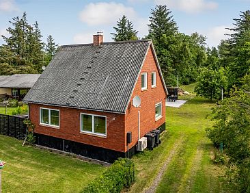 Vakantiehuis "Arben" - 900m from the sea