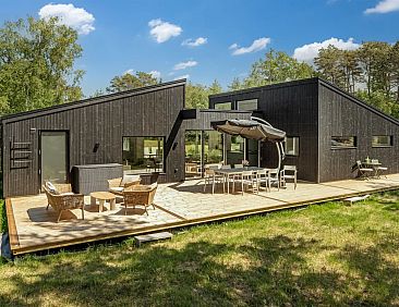 Vakantiehuis "Adrian" - 500m from the sea