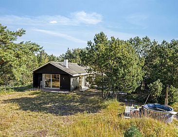 Vakantiehuis "Dagny" - 520m from the sea