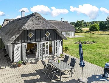 Appartement "Ronja" - 1.3km from the sea