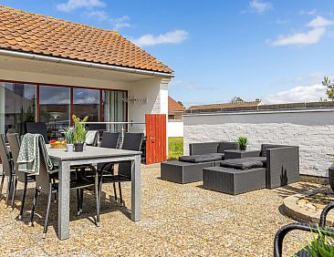 Vakantiehuis "Leny" - 900m from the sea