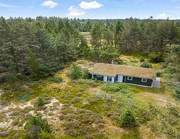 Vakantiehuis "Saila" - 1.2km from the sea