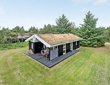 Vakantiehuis "Svantepolk" - 1.1km from the sea