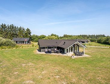 Vakantiehuis "Richard" - 4km from the sea