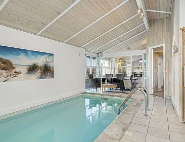 Vakantiehuis "Adrienne" - 490m from the sea