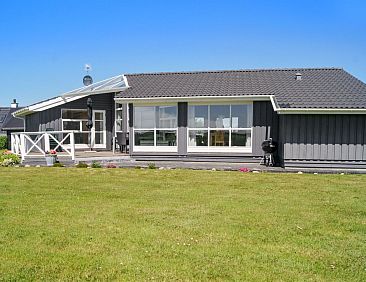 Vakantiehuis "Tayna" - 300m from the sea